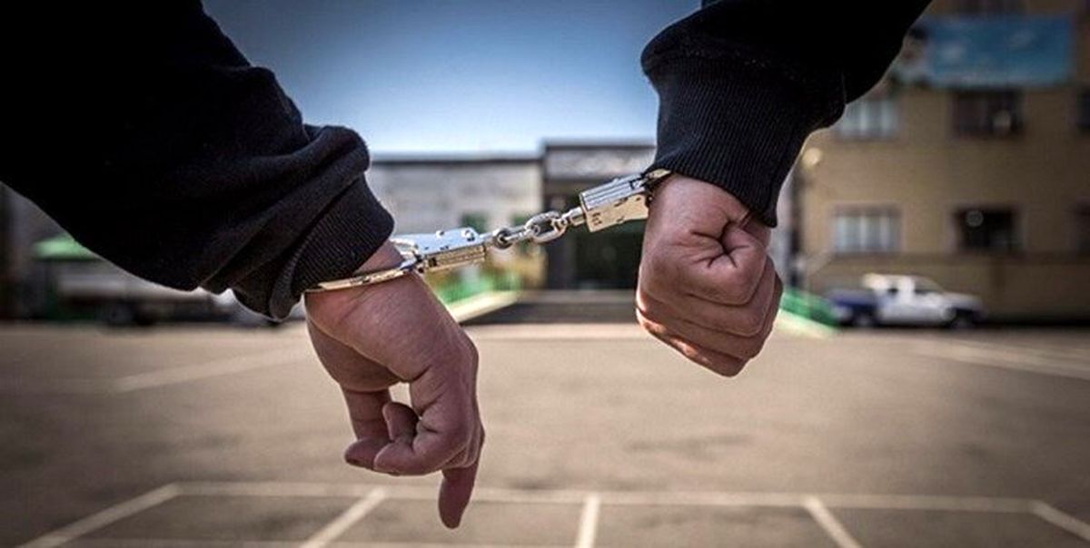 بازداشت جوانان ۱۷ تا ۲۱ ساله به جرم شکستن شیشه‌های خودروهای گردشگران در روز عاشورا