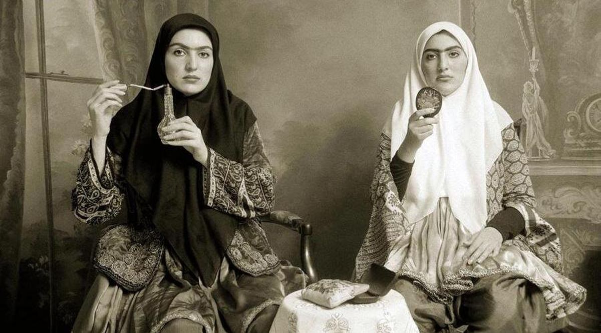۲۰۰ سال پیش چه لباس‌هایی مد بود؟ | زنان سبیلو در دوره ناصری